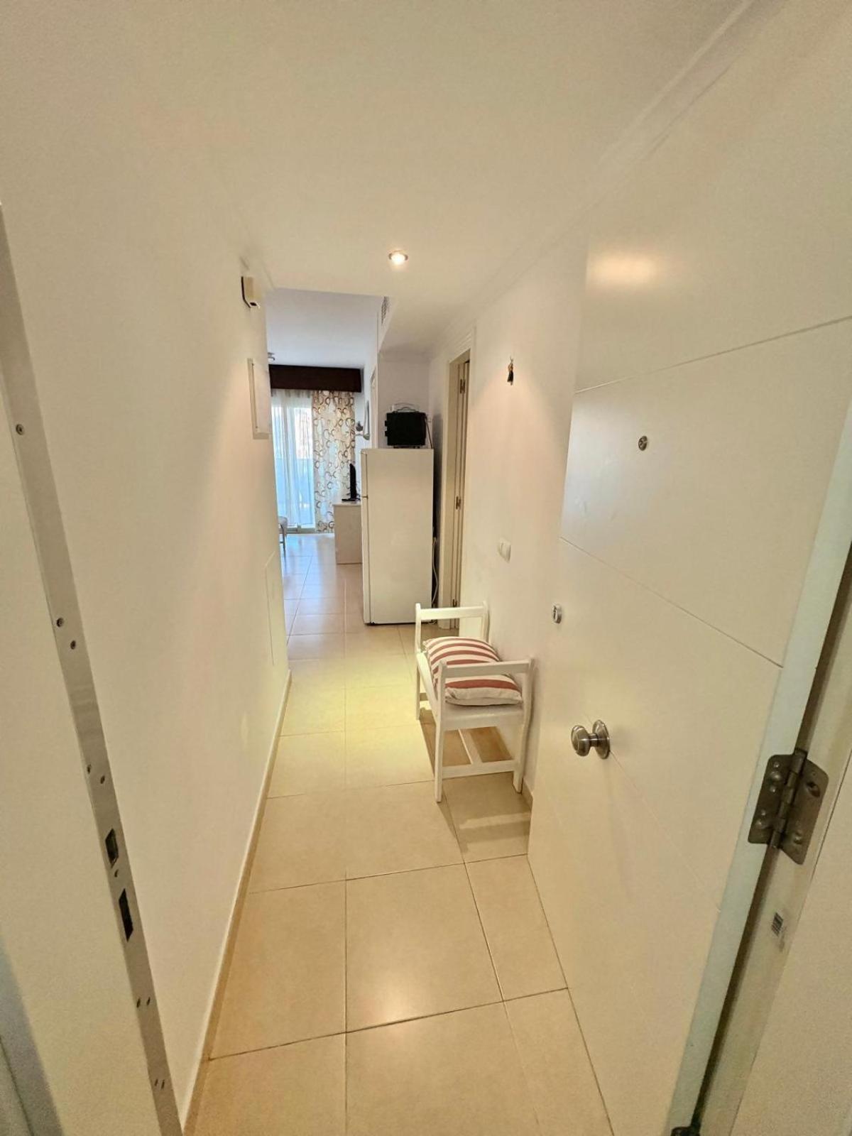 Apartment With Sea View Pool & Private Parking カルプ エクステリア 写真