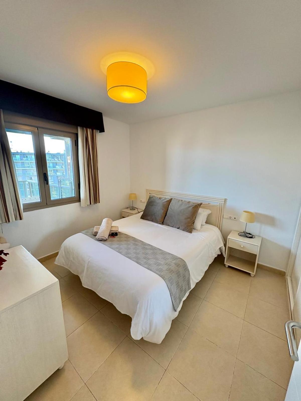 Apartment With Sea View Pool & Private Parking カルプ エクステリア 写真